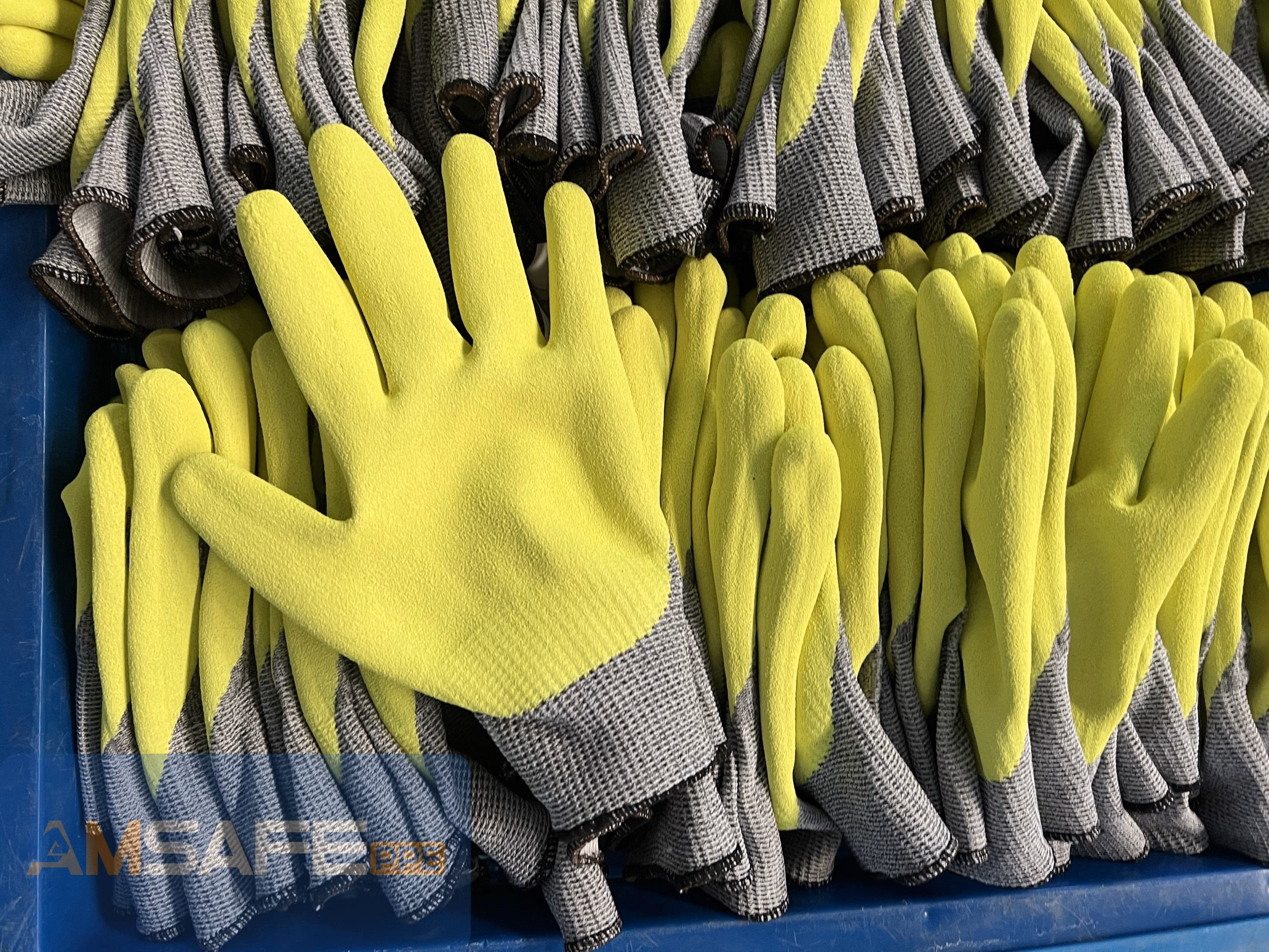 Guantes anticorte verdes